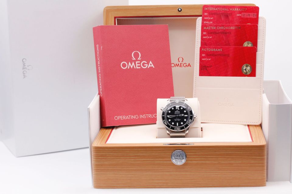 Omega Seamaster Diver 300m 210.30.42.20.01.010 Image 5